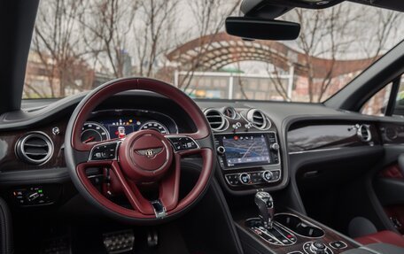 Bentley Bentayga I, 2019 год, 14 700 000 рублей, 7 фотография