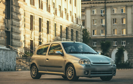 Renault Clio RS II, 2001 год, 1 000 000 рублей, 1 фотография