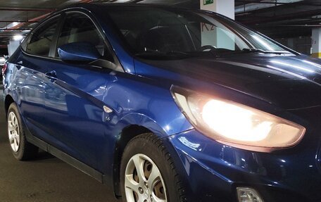 Hyundai Solaris II рестайлинг, 2012 год, 850 000 рублей, 6 фотография