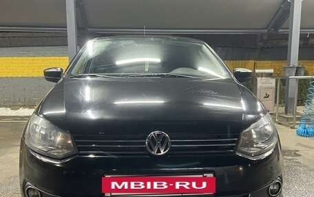 Volkswagen Polo VI (EU Market), 2012 год, 900 000 рублей, 3 фотография