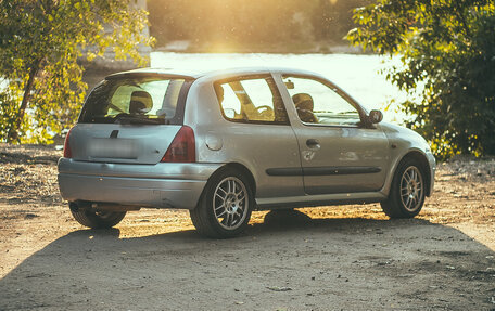 Renault Clio RS II, 2001 год, 1 000 000 рублей, 2 фотография