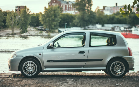 Renault Clio RS II, 2001 год, 1 000 000 рублей, 3 фотография