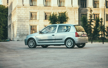 Renault Clio RS II, 2001 год, 1 000 000 рублей, 4 фотография