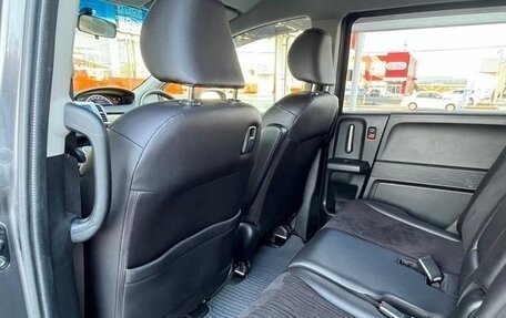 Honda Freed I, 2015 год, 1 050 000 рублей, 22 фотография