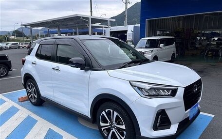 Daihatsu Rocky, 2021 год, 1 300 000 рублей, 3 фотография