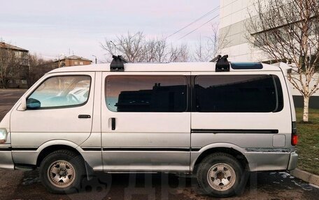 Toyota HiAce H100, 1997 год, 590 000 рублей, 2 фотография