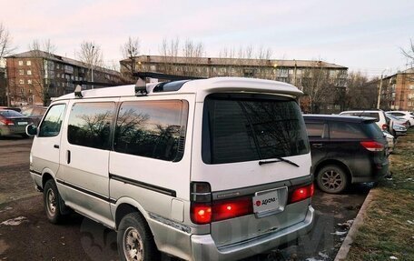 Toyota HiAce H100, 1997 год, 590 000 рублей, 7 фотография