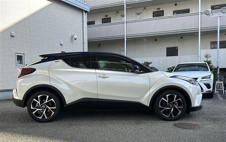 Toyota C-HR I рестайлинг, 2021 год, 1 544 000 рублей, 5 фотография