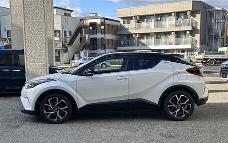 Toyota C-HR I рестайлинг, 2021 год, 1 544 000 рублей, 4 фотография