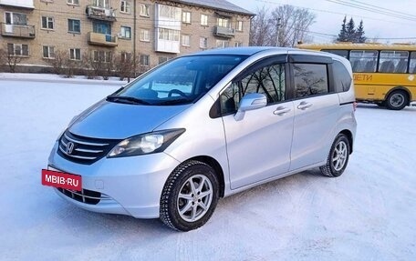 Honda Freed I, 2010 год, 1 300 000 рублей, 16 фотография