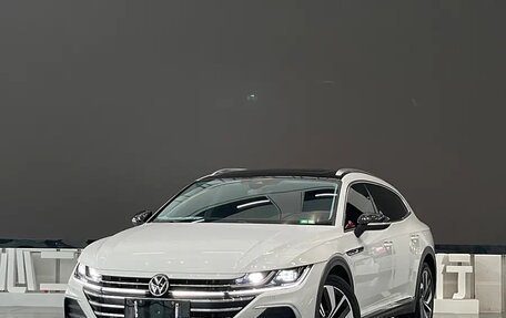 Volkswagen Passat CC, 2021 год, 3 000 000 рублей, 1 фотография