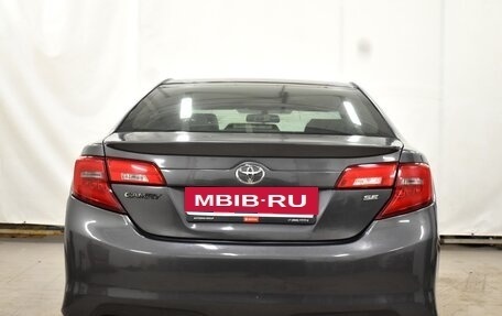 Toyota Camry, 2014 год, 1 580 000 рублей, 4 фотография