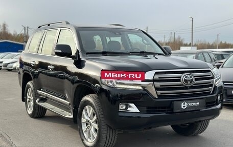 Toyota Land Cruiser 200, 2016 год, 6 320 000 рублей, 3 фотография