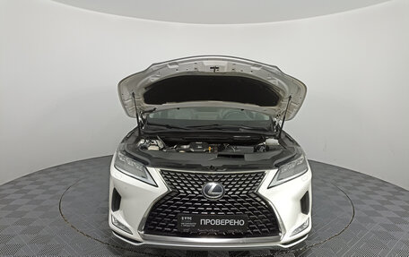 Lexus RX IV рестайлинг, 2019 год, 5 700 000 рублей, 11 фотография