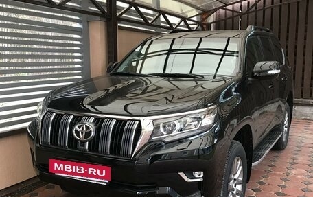 Toyota Land Cruiser Prado 150 рестайлинг 2, 2018 год, 6 500 000 рублей, 4 фотография