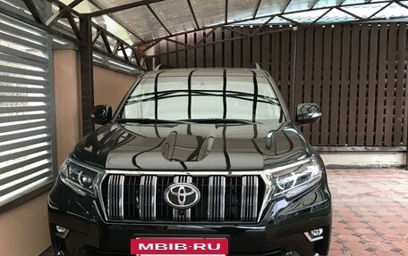 Toyota Land Cruiser Prado 150 рестайлинг 2, 2018 год, 6 500 000 рублей, 5 фотография