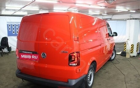 Volkswagen Transporter T6 рестайлинг, 2021 год, 4 699 000 рублей, 2 фотография