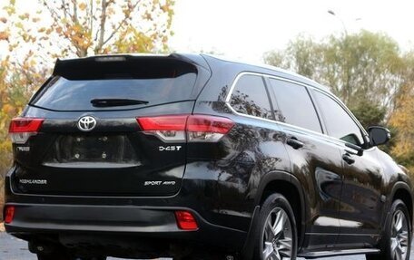 Toyota Highlander III, 2020 год, 3 550 000 рублей, 3 фотография