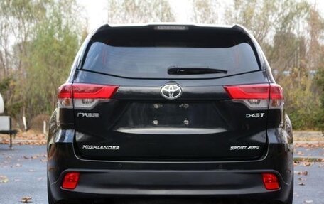 Toyota Highlander III, 2020 год, 3 550 000 рублей, 5 фотография