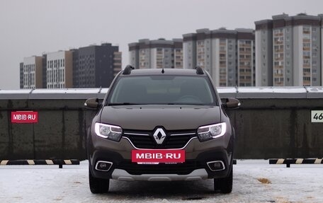 Renault Sandero II рестайлинг, 2019 год, 1 228 000 рублей, 2 фотография