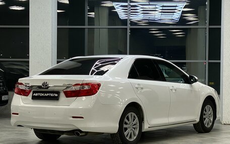 Toyota Camry, 2013 год, 1 799 999 рублей, 2 фотография