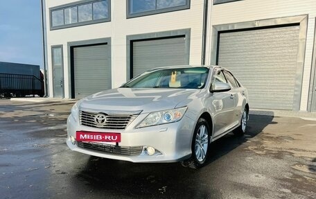 Toyota Camry, 2012 год, 1 799 999 рублей, 2 фотография