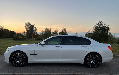 BMW 7 серия, 2012 год, 2 400 000 рублей, 4 фотография