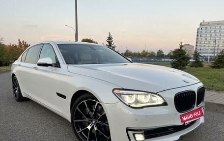 BMW 7 серия, 2012 год, 2 400 000 рублей, 2 фотография