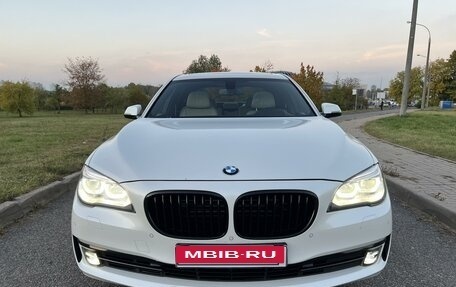 BMW 7 серия, 2012 год, 2 400 000 рублей, 3 фотография