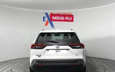 Toyota RAV4, 2021 год, 3 259 000 рублей, 5 фотография