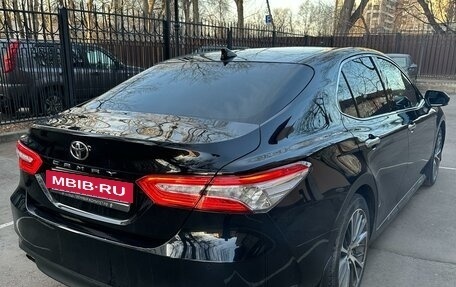 Toyota Camry, 2020 год, 3 890 000 рублей, 4 фотография