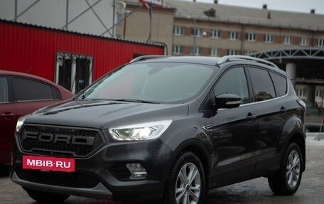 Ford Kuga III, 2018 год, 1 900 000 рублей, 2 фотография