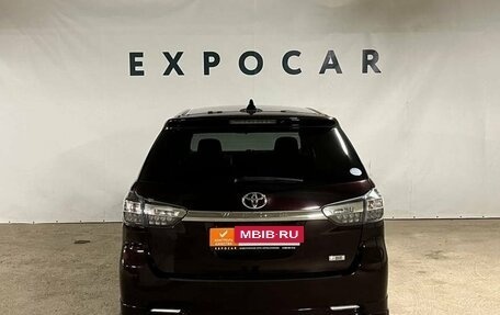 Toyota Wish II, 2012 год, 1 530 000 рублей, 4 фотография