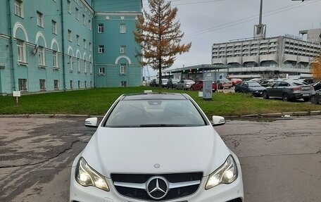 Mercedes-Benz E-Класс, 2015 год, 2 200 000 рублей, 3 фотография