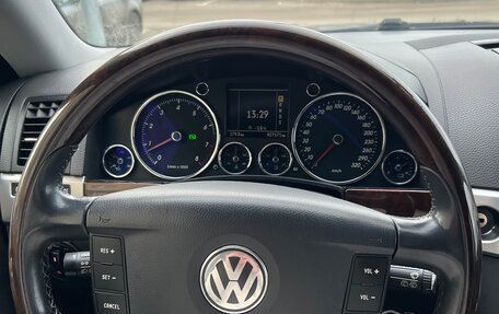 Volkswagen Touareg III, 2005 год, 700 000 рублей, 11 фотография