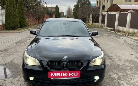 BMW 5 серия, 2004 год, 800 000 рублей, 3 фотография