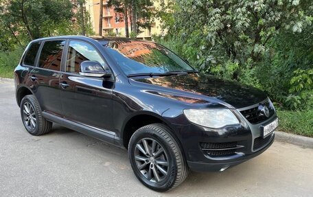 Volkswagen Touareg III, 2007 год, 1 370 000 рублей, 2 фотография