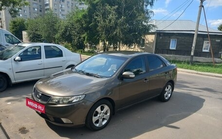 KIA Cerato III, 2010 год, 900 000 рублей, 2 фотография