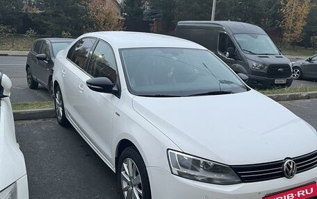 Volkswagen Jetta VI, 2013 год, 1 089 000 рублей, 17 фотография