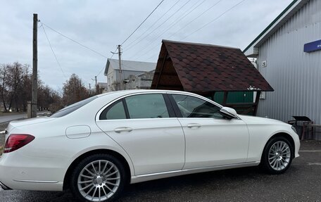 Mercedes-Benz E-Класс, 2016 год, 3 500 000 рублей, 4 фотография