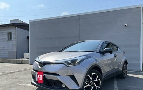 Toyota C-HR I рестайлинг, 2019 год, 2 200 000 рублей, 3 фотография