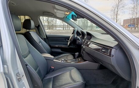 BMW 3 серия, 2011 год, 1 226 000 рублей, 13 фотография