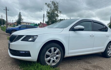 Skoda Octavia, 2018 год, 1 500 000 рублей, 3 фотография