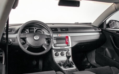 Volkswagen Passat B6, 2007 год, 749 520 рублей, 17 фотография