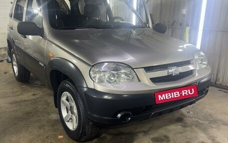 Chevrolet Niva I рестайлинг, 2009 год, 530 000 рублей, 5 фотография