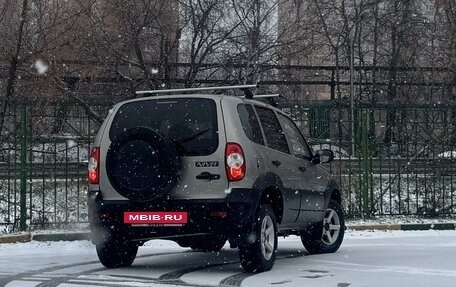 Chevrolet Niva I рестайлинг, 2009 год, 530 000 рублей, 4 фотография