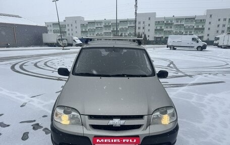 Chevrolet Niva I рестайлинг, 2009 год, 530 000 рублей, 8 фотография