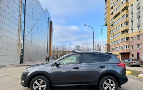 Toyota RAV4, 2015 год, 2 290 000 рублей, 7 фотография