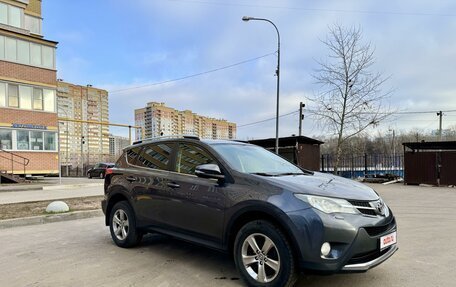 Toyota RAV4, 2015 год, 2 290 000 рублей, 15 фотография