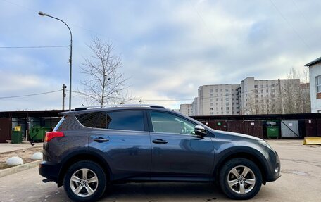 Toyota RAV4, 2015 год, 2 290 000 рублей, 14 фотография